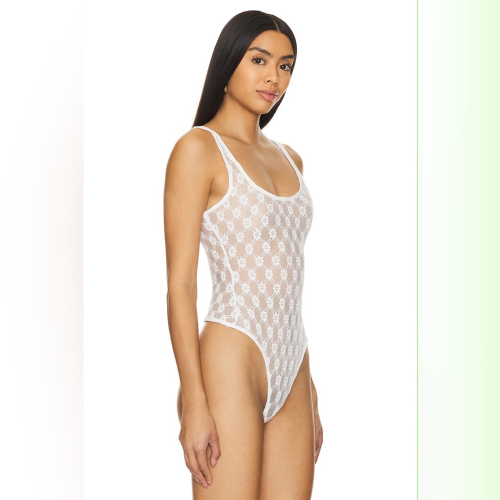 Bardot Adoni Bodysuit - Picture 3 of 11